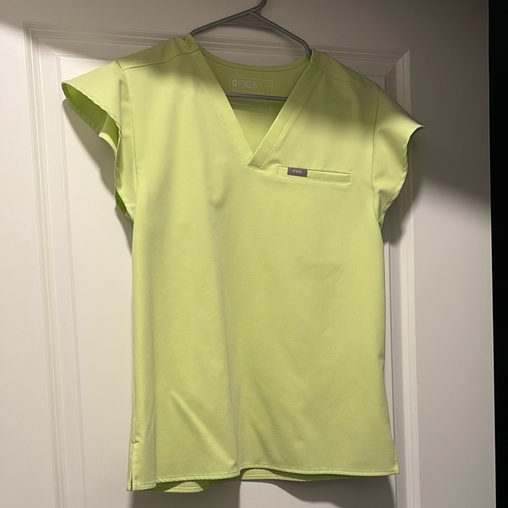 Figs Natal Flutter Sleeve Top - Size Small
